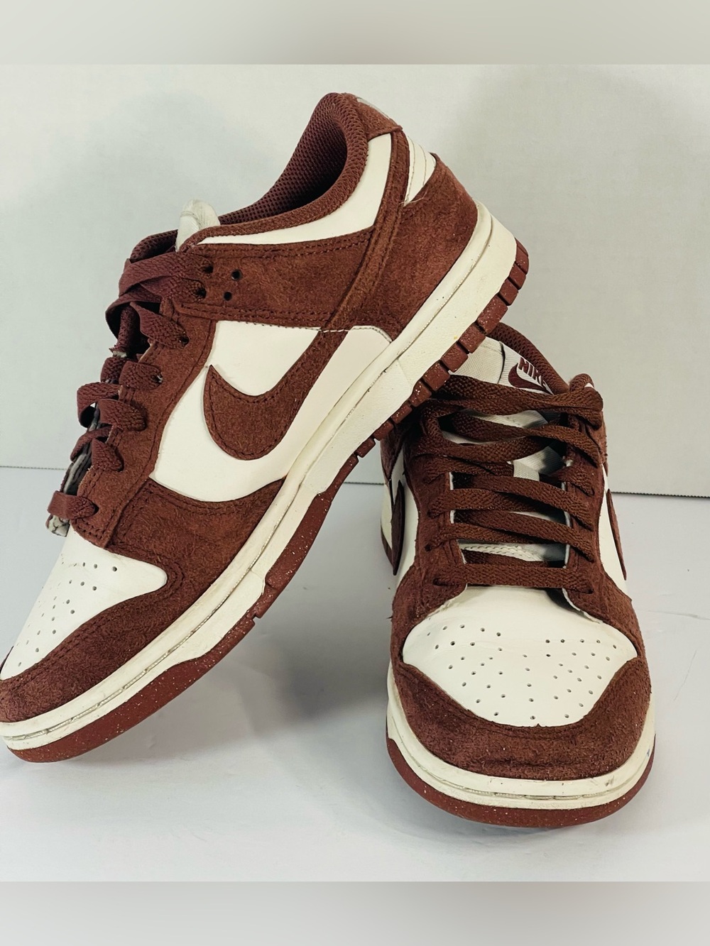 Nike brown  and White Low-Top Sneakers size 6.5